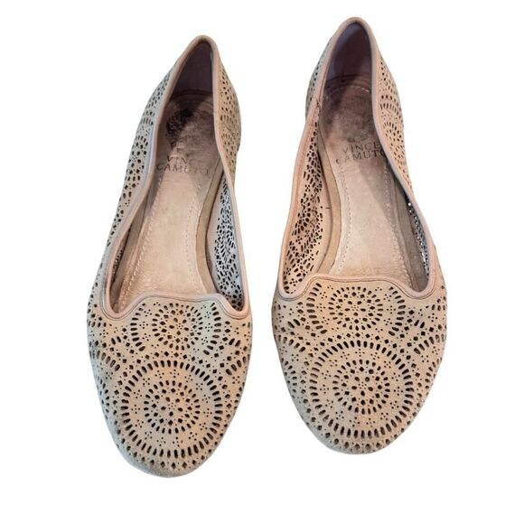 Vince Camuto Shoes - ✨ Vince Camuto Beige Suede Laser Cut Flats Size 7.5M -Elegant Perforated Loafers